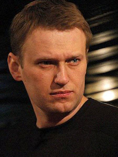 Sep 19, 2020 · навальный опубликовал новое фото из больницы. Алексей Навальный - биография, фото, последние новости ...