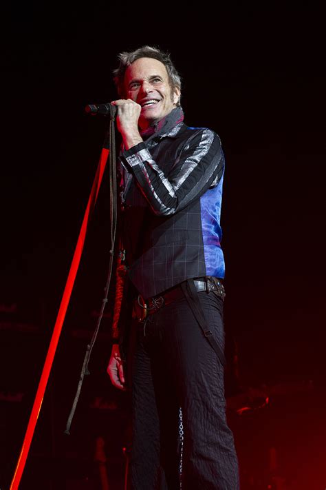 The roth show videos, playlists and more. KISS & David Lee Roth Fire Up The Twin Cities on End Of ...