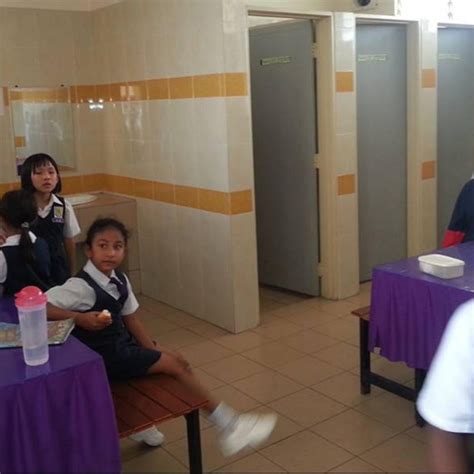 Fury At Malaysian Schools Canteen In A Toilet South China Morning Post