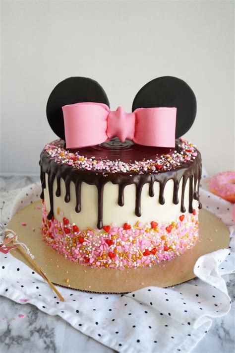 Minnie Mouse Cake The Baking Fairy The Baking Fairy