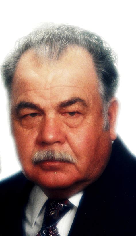 Clayton J. Bennington – Omps Funeral Home