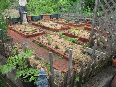Ideas On How To Do Small Vegetable Garden