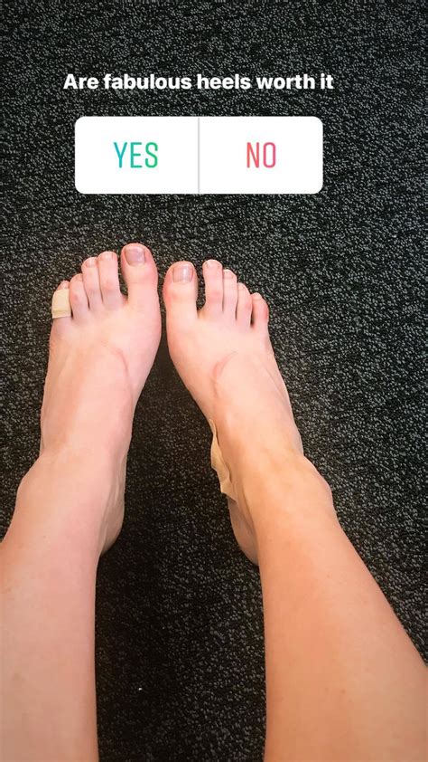 Ellie Gouldings Feet