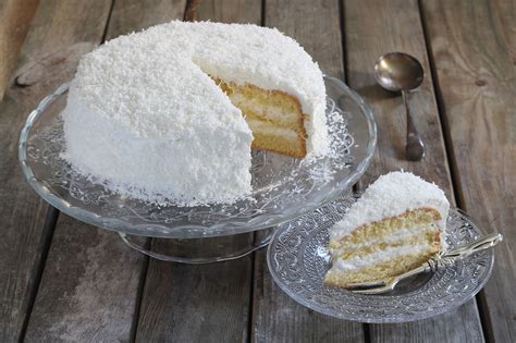 La noix de coco râpée apporte de la douceur aux recettes sucrées comme