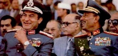 وثائق سرية بريطانية، حصلت عليها بي بي سي حصريا، تكشف ما دار بين مبارك والرئيس أنور السادات خلال العرض. كيف مات أنور السادات - موضوع