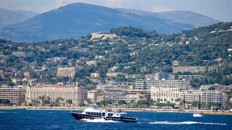 Cannes empfängt jährlich rund drei millionen besucher. Städtereisen Cannes - Reisen & Kurzurlaub bei Expedia.de