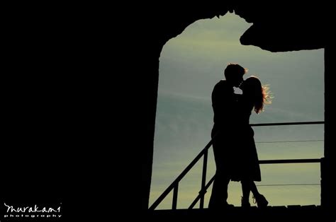Two People Kissing Silhouette