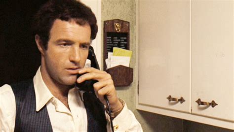 ‘Godfather’ actor James Caan dead at 82 | WJBF