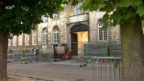 De ku leuven krijgt kritiek van een groep personeelsleden omdat ze de clubleden van reuzegom niet schorste. KU Leuven start langverwachte renovatiewerken van ...