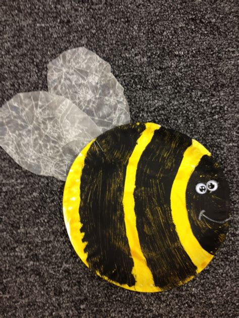 Preschoolers will love learning more about bees and the impact they have on many aspects of our world. 17 Best images about Preschool Bee Theme on Pinterest ...