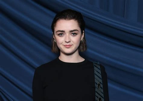Maisie Williams Goes Full Miley Cyrus With Blond Mullet Transformation