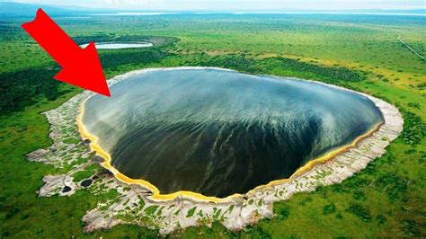 Top 10 Most Horrifyingly Mysterious Lakes In The World Youtube Lake