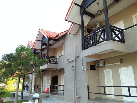 After booking, all of the property's details, including telephone and address, are provided in your booking confirmation and. Teluk Penyabong, Mersing & Pulau Besar : 6 April - 9 April ...