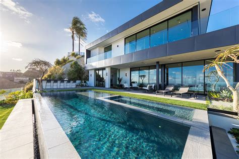 Modern Mansion In The Hollywood Hills Mansion Global