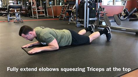 Knee Plank Tricep Extension Youtube