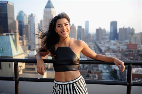 Hannah Bronfman Wallpapers Images Photos Pictures Backgrounds