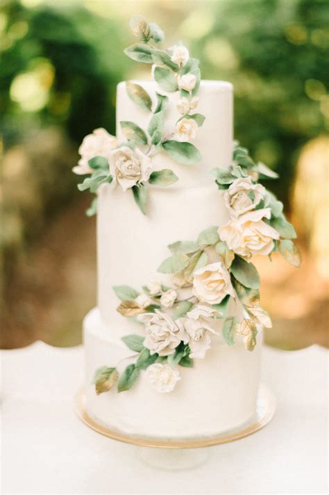 Get inspired by these spring wedding cakes from real weddings, which offer great ideas for your own seasonal, springtime reception dessert. 30 Romantic Wedding Cakes | Martha Stewart Weddings