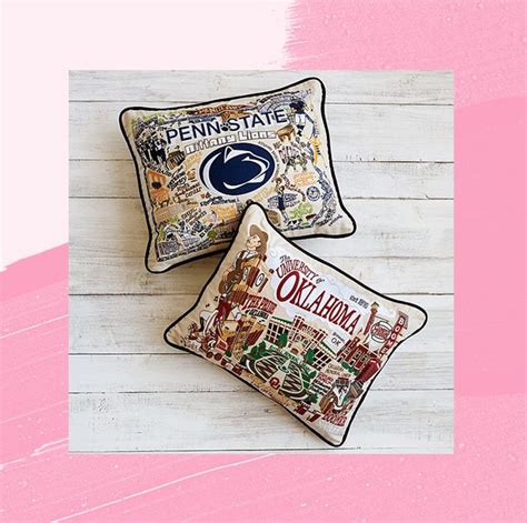 43 perfect graduation gifts for her — as recommended by a recent college graduate. 31 Best Graduation Gifts For Girls - Things Girls Need for ...
