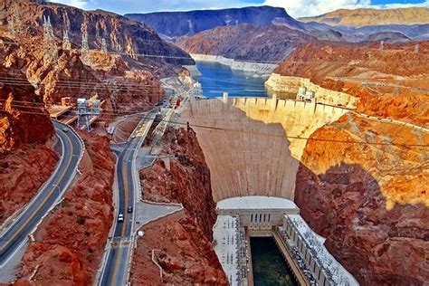 Lake Mead Lunch Cruise Hoover Dam Tour Las Vegas Nv Tripster