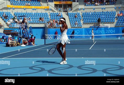 Usas Venus Williams In Action Stock Photo Alamy