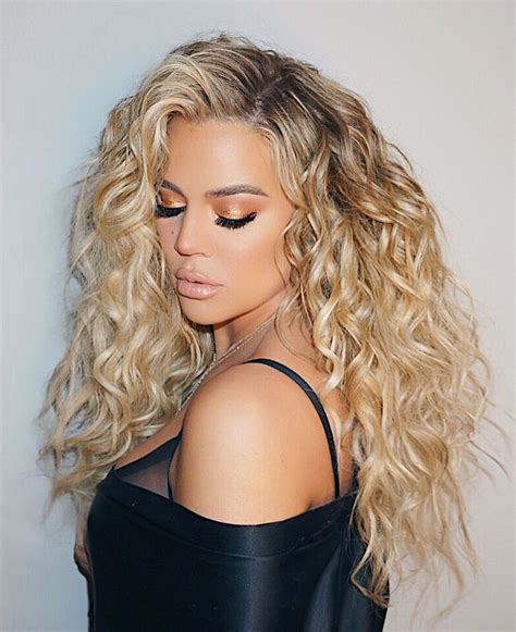 Koko revealed the reasoning behind yet another hair color change, and it totally makes sense. Pinterest: DEBORAHPRAHA ♥️ Khloe kardashian with blonde ...