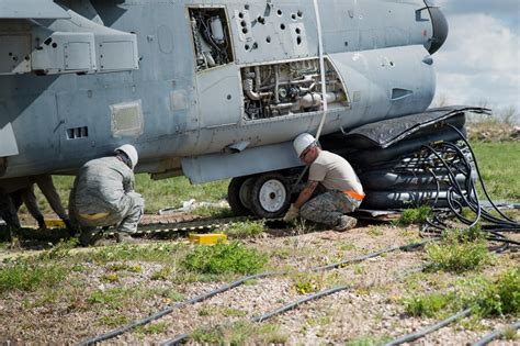 Aircraft Maintainers Practice Recovering Fighter Aircraft