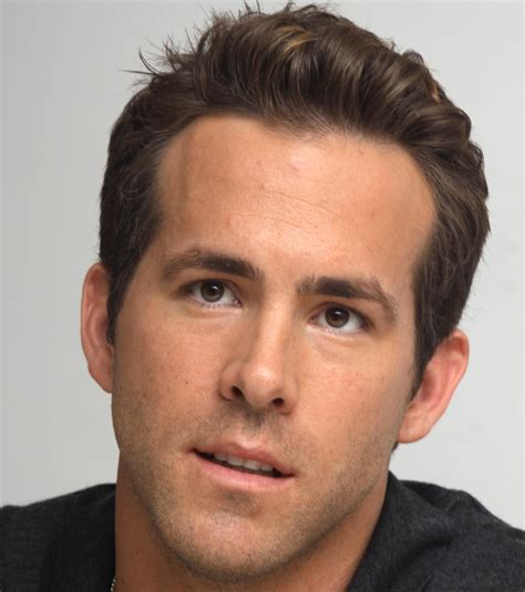 His first major breakthrough came with the 2002 comedy national lampoon's van wilder. Ryan Reynolds : Il parle du tournage de Green Lantern