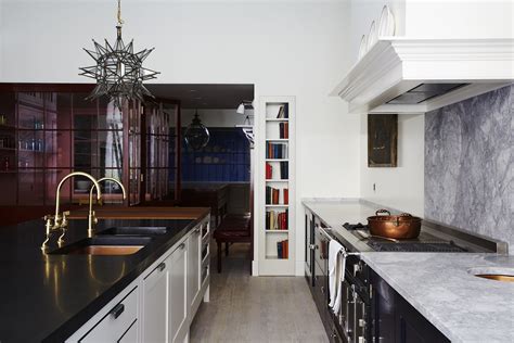 (se habla espanol) we're here to help: Plain English Design Spitalfields Cupboards: New York Showroom | English kitchens design, Plain ...