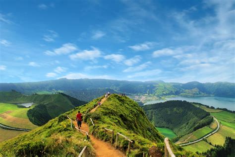 São miguel é a maior das ilhas do arquipélago dos açores e a maior de todas as ilhas integrantes do território de portugal. Parcourir l'île de Sao Miguel | Voyage Açores | Altaï Travel