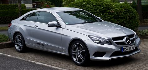 File:Mercedes-Benz E 200 Coupé Sport-Paket (C 207, Facelift
