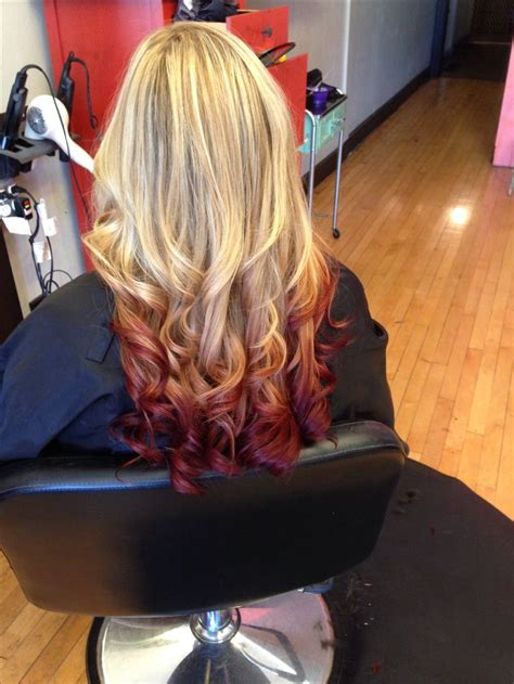 Did This Beautiful Reverse Ombré Red Is Huge This Year For Fall