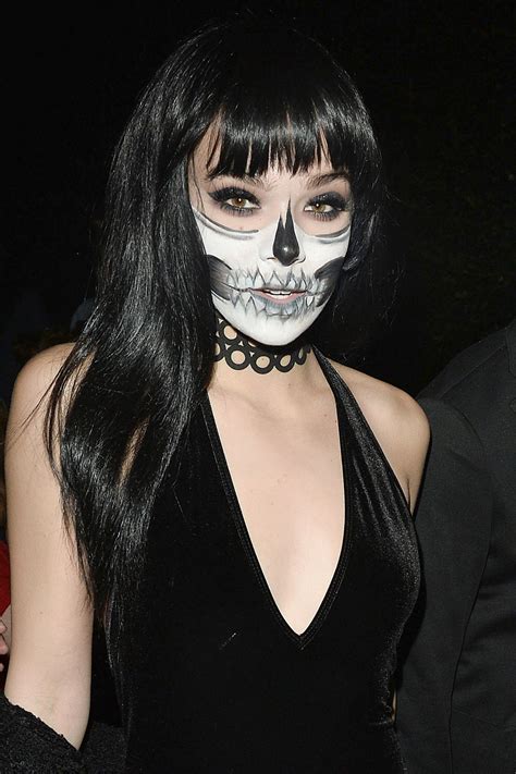 Celebrities Trands Hailee Steinfeld Just Jareds Annual Halloween
