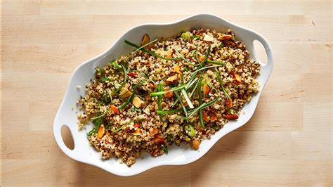 These quinoa recipes are the perfect option for breakfast, lunch or dinner. Recipe: Quick Quinoa Pilaf