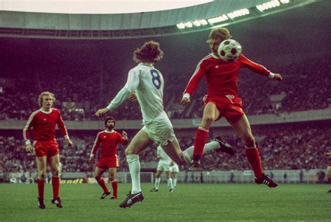 Fc Bayern Vs Leeds United Euro Cup Finale 1975 Bild Kaufen