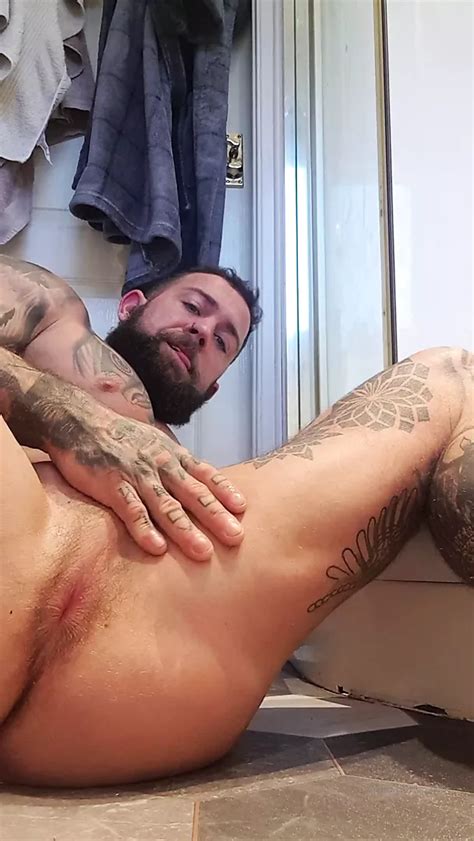 Of Gareth Hulin Tattooed Muscle Bodybuilder Ass Play Xhamster