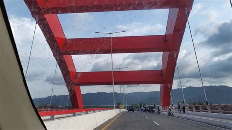 Menyeberang Jembatan Merah Putih Di Jayapura Youtube