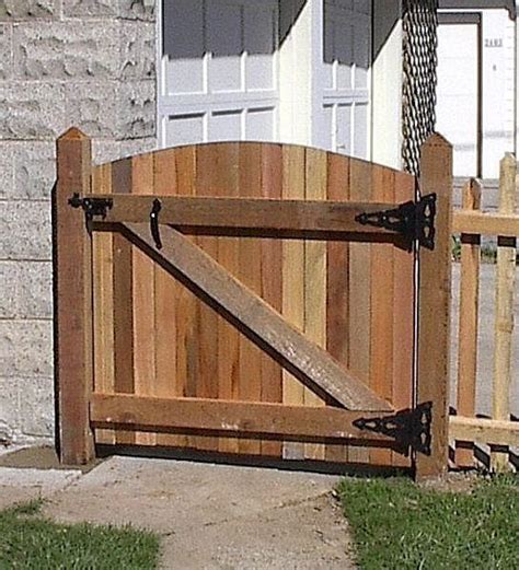 How To Build A Wood Gate Builders Villa