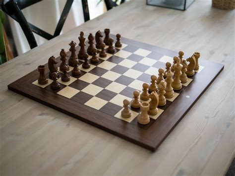 Review Official World Chess Board Maple And Rosewood Chess Forums