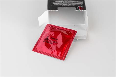Dampak Menggunakan Kondom Expired Dkt Indonesia