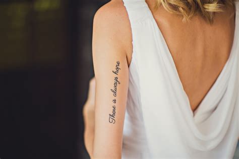 Najlepsze tatuaze z napisami top 20 wzorow z waszych galerii. Moje tatuaże! - Beauty Fashion Shopping