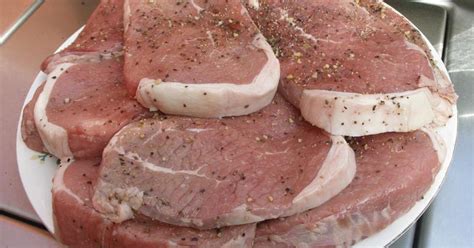 In this easy cooking video, i cook a beef chuck steak in my crock pot, or slow cooker. How to Tenderize Chuck Steak | Chuck steak recipes, Grilled steak recipes, Chuck steak