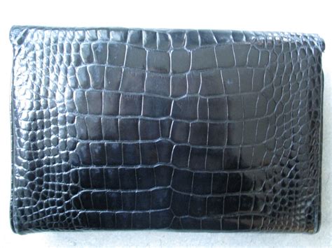 Gucci Classic Crocodile Vintage Envelope Clutch With Gold Chain At 1stdibs