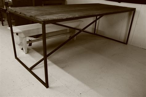 Table fer forgé et bois L'industriel Meubles Hochelaga 1967