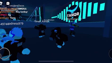 Playing Tanqr Game In Roblox Tanqr Hangout Youtube