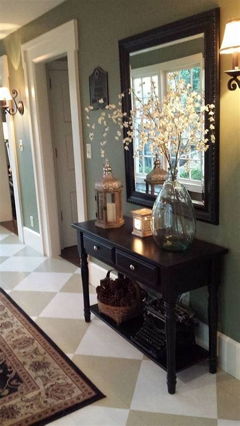 How To Decorate A Foyer Entrance