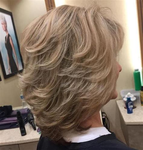 40 Flattering Medium Length Haircuts For Women Over 50