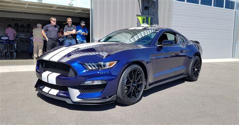 Gt350 and shelby are registered trademarks of the carroll hall shelby trust. More-lethal Mustang Shelby GT350 debuts for 2019