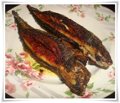 Resep sambal ikan tongkol bahan : Resipi : Ikan Cencaru Sumbat Sambal...My Mom Stail | JaJa'Z