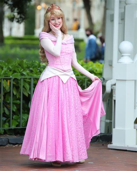 Pin By 2TRH2 On Sleeping Beauty Face Characters In 2022 Fashion