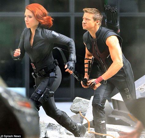 Hawkeye And Black Widow From The Avengers Marvel Superheroes Marvel